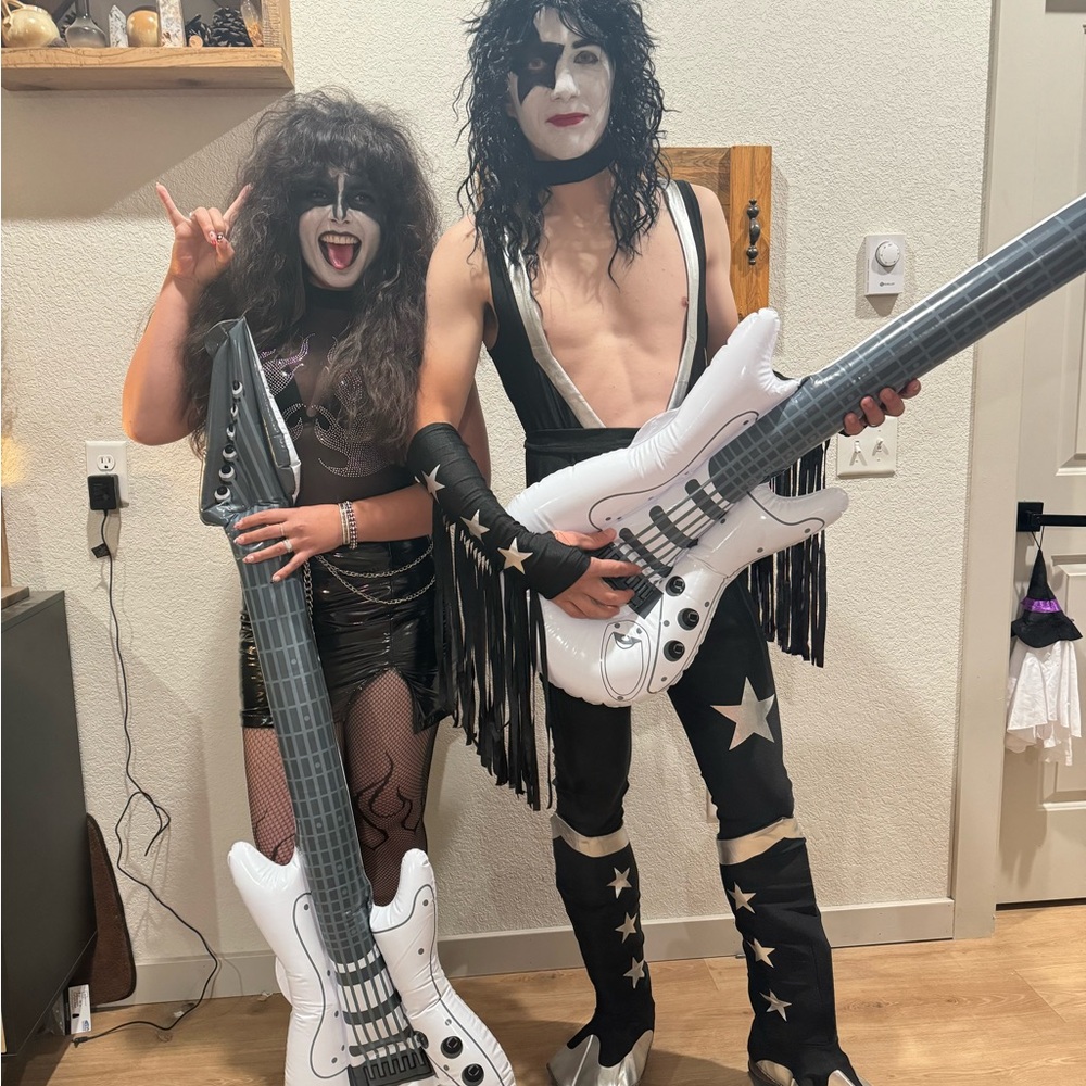 KISS couples Halloween costume set! 💋🦇⛓️🖤🎸